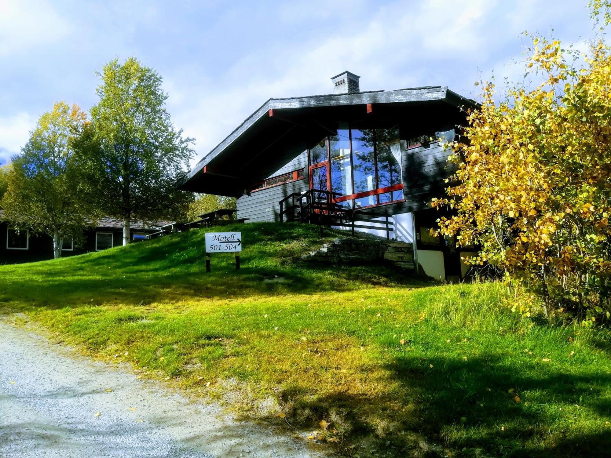 Dombastun Motel Exterior photo